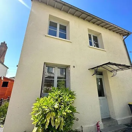 Maison Des Chenizelles Appartement Laon