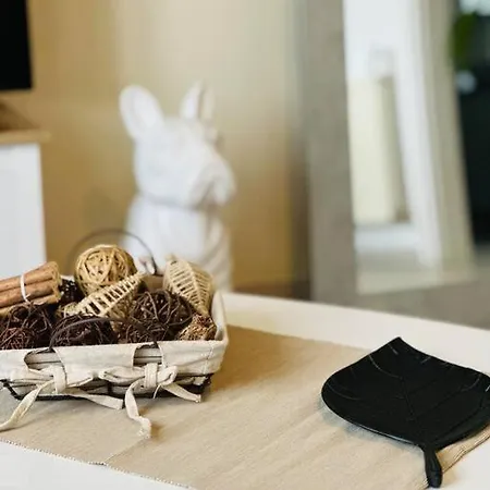 Maison Des Chenizelles *