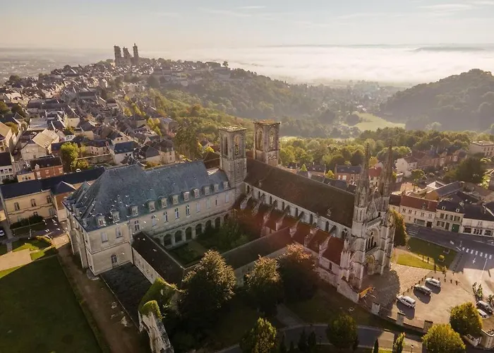 Maison Des Chenizelles *