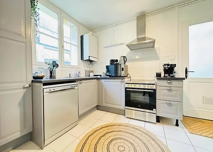 Maison Des Chenizelles