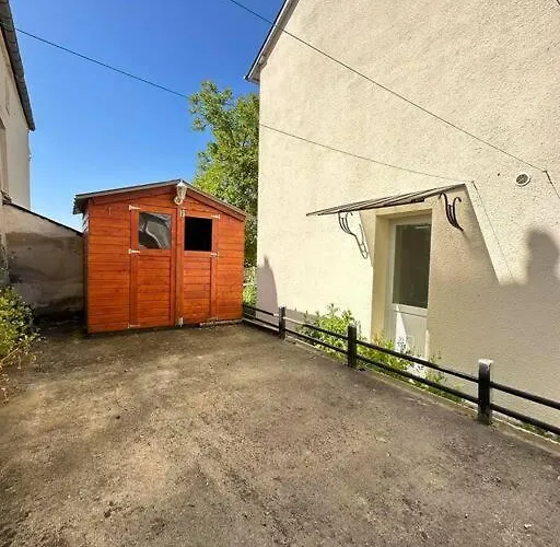 Maison Des Chenizelles